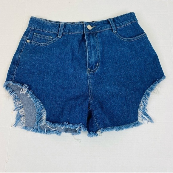 PrettyLittleThing Tall Medium Washed Frayed Hem Denim Shorts Size 6 - Picture 3 of 11